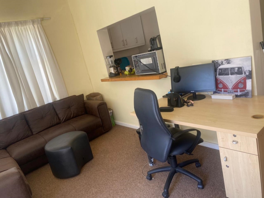 To Let 1 Bedroom Property for Rent in Top Town Eastern Cape